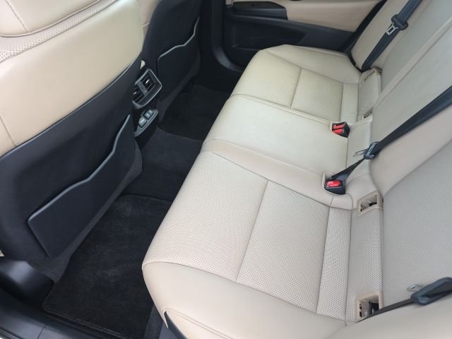 2019 Lexus ES 350 - Photo 11