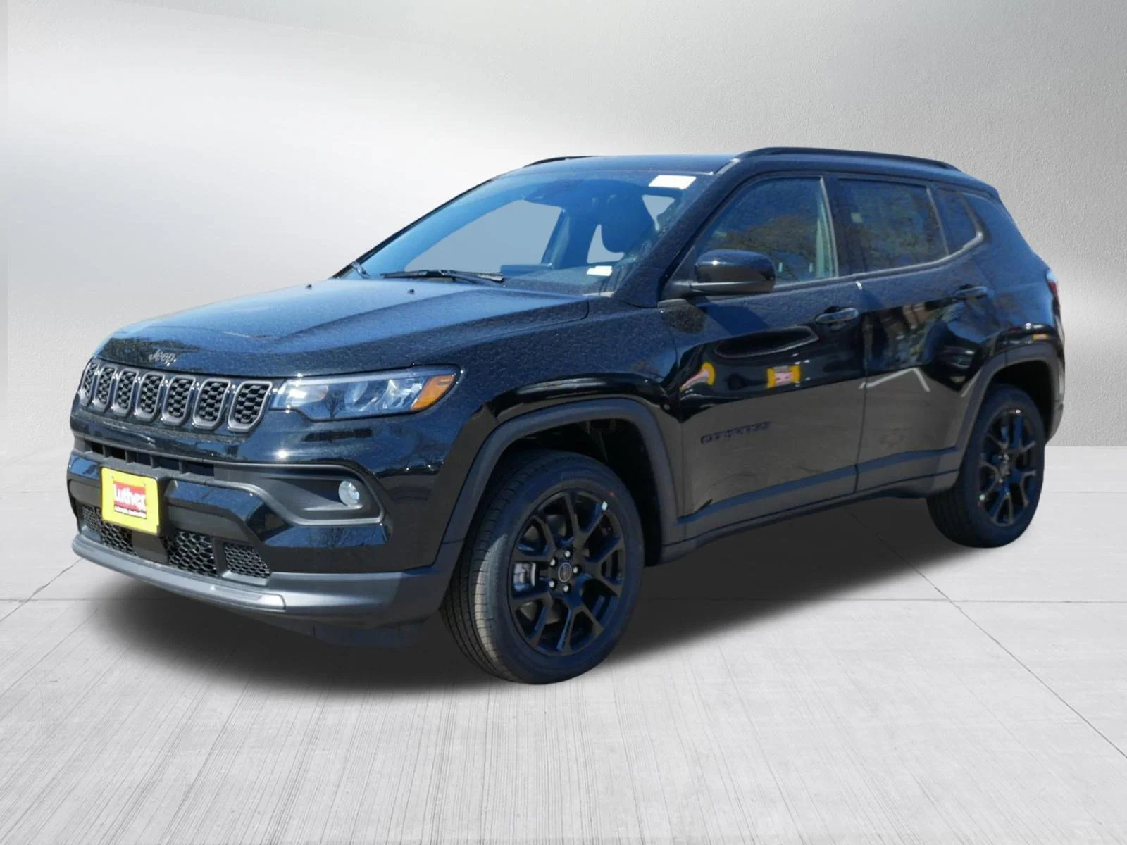 New 2026 Diamond Black Crystal Pearlcoat Jeep Latitude Altitude image 3