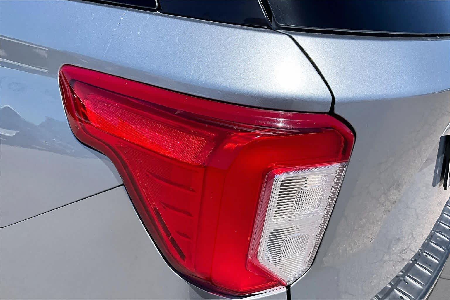 Used 2023 Iconic Silver Ford XLT image 27