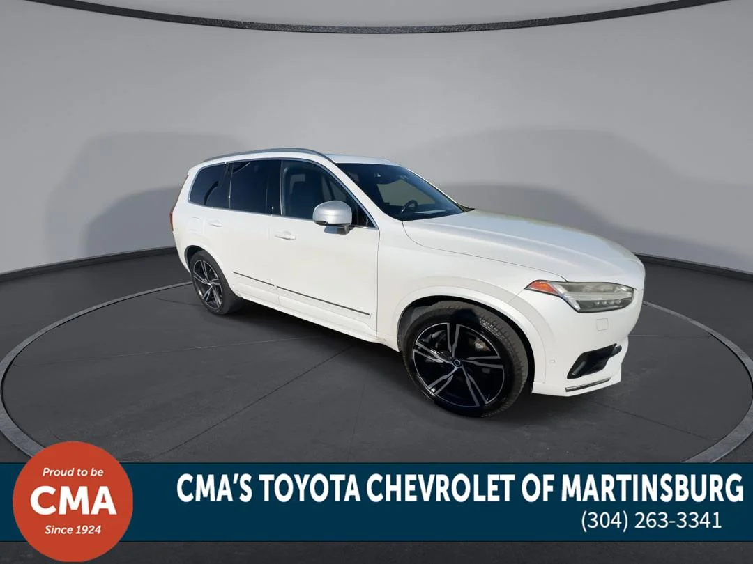 Used 2017 Crystal White Pearl Metallic Volvo R-Design image 2