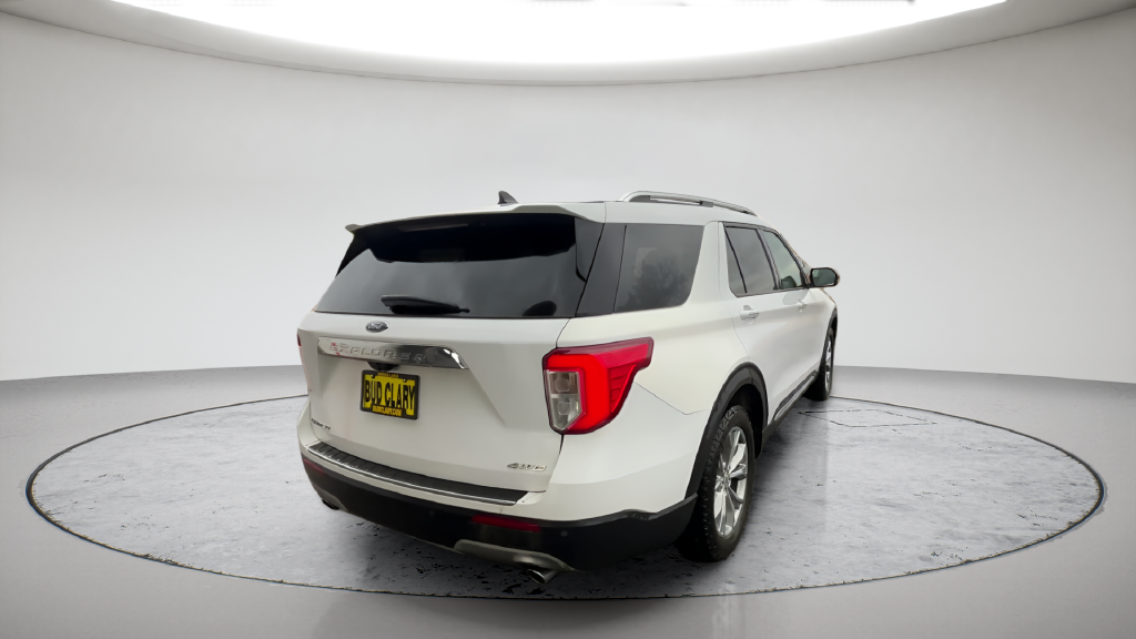 Used 2021 White Ford Limited image 7