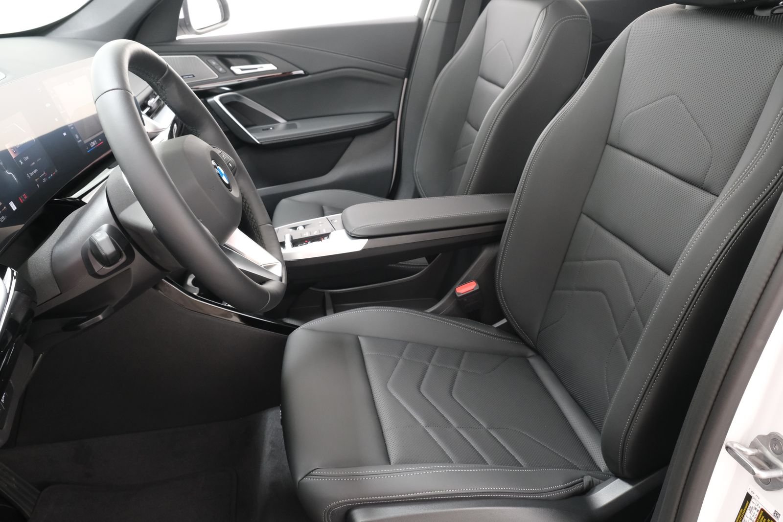 New 2027 Mineral White Metallic BMW xDrive28i image 30