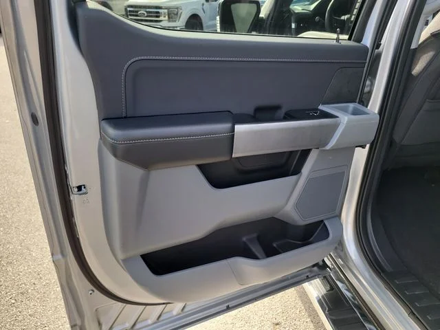 Used 2024 Silver Ford XLT image 11