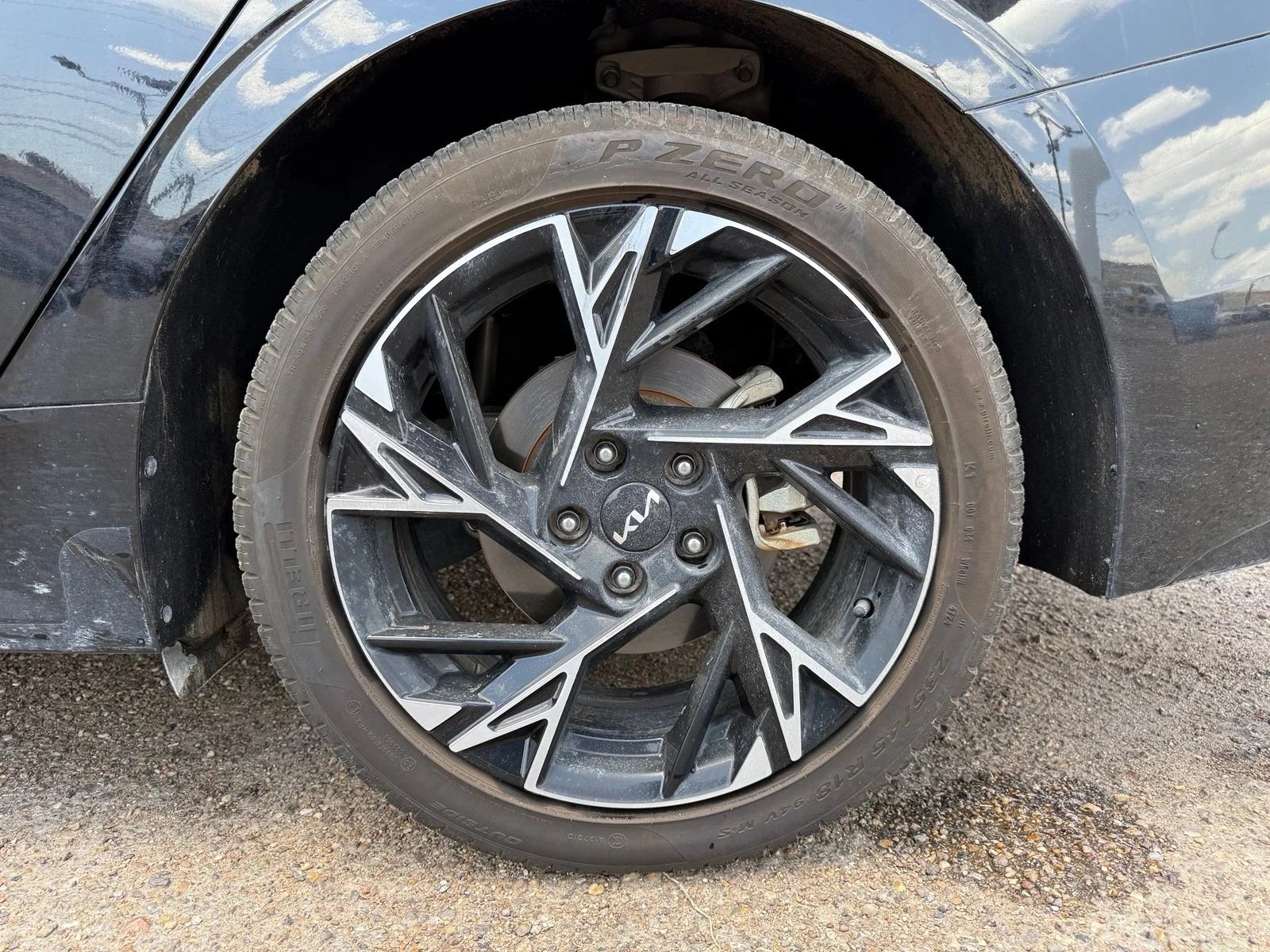 Used 2025 Black Kia GT-Line image 15