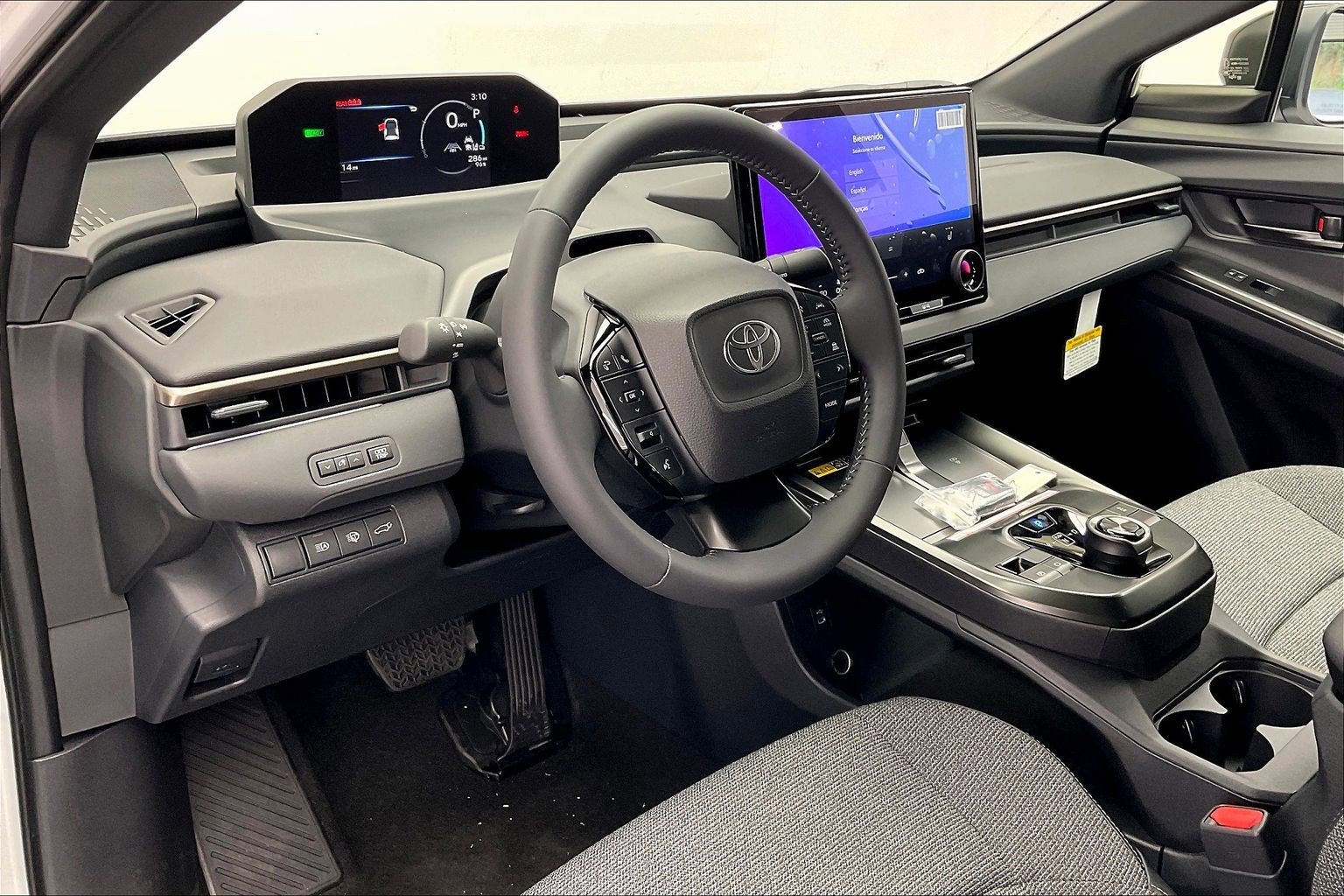 2026 Toyota bZ XLE - Photo 4