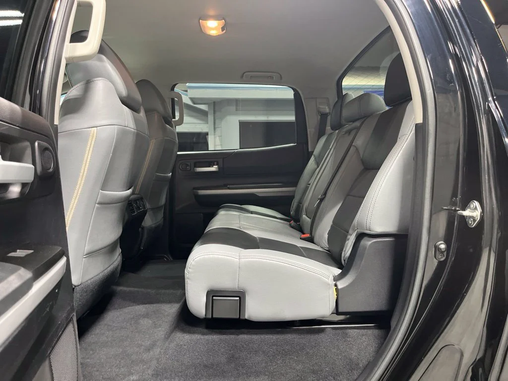 Used 2019 Midnight Black Metallic Toyota SR5 image 31