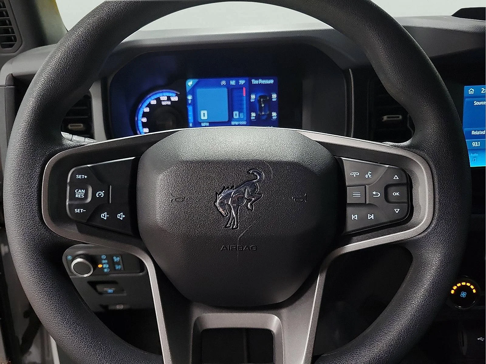 Used 2022 White Ford  image 20