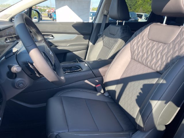 New 2027 Gray Nissan Platinum image 13