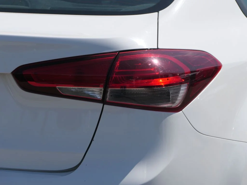 Used 2017 White Kia LX image 4