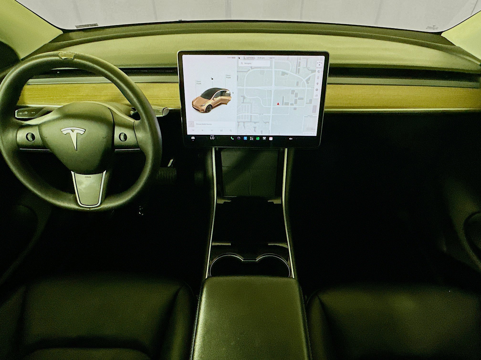 Used 2021 White Tesla Standard Range image 26