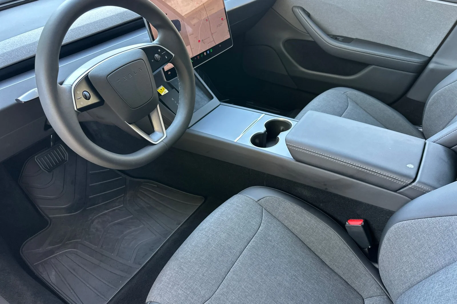 Used 2025 White Tesla Standard image 17