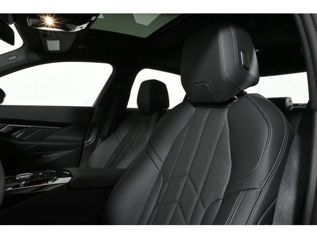 2026 BMW 5 Series 530i - Photo 16