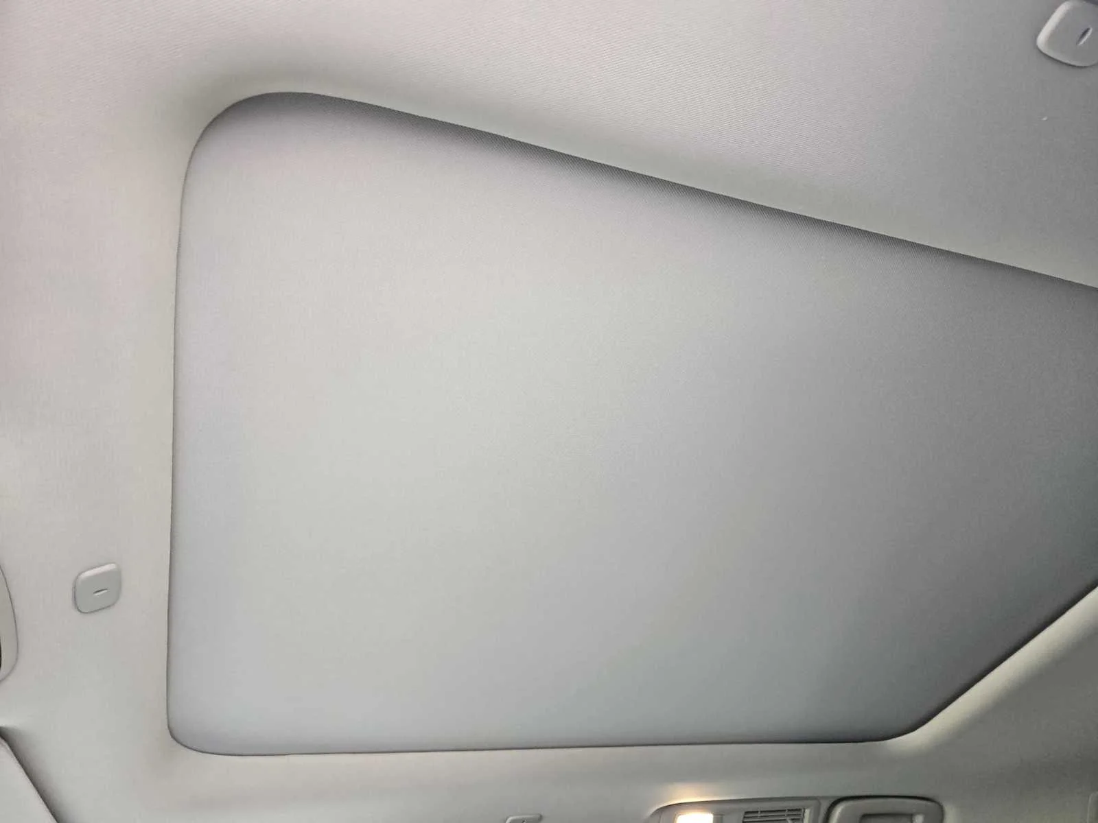 Certified Used 2026 Radiant White INFINITI LUXE image 17