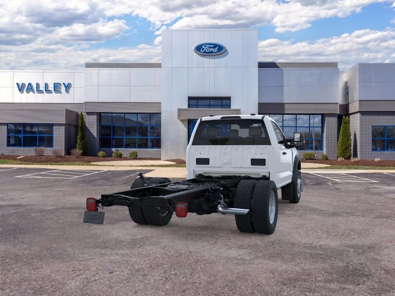 New 2026 Oxford White Ford F-550® XL image 34
