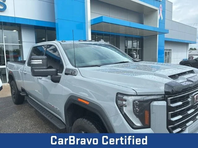 2025 GMC Sierra 4WD Crew Cab Standard Box AT4's photo