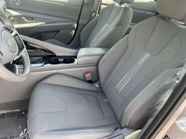 Used 2025 Silver Hyundai SEL Convenience image 35