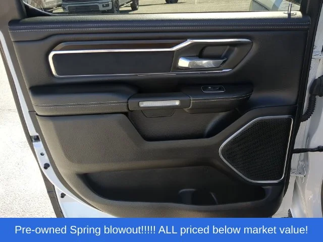 Used 2022 White Ram Laramie image 33