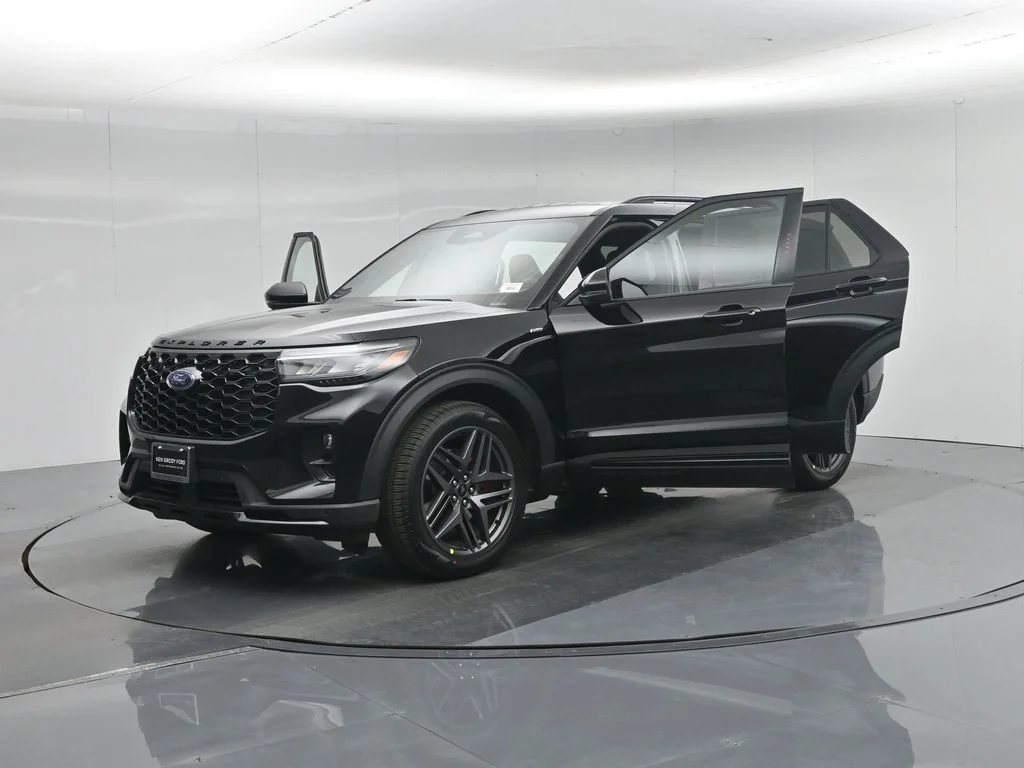 New 2026 Agate Black Metallic Ford ST-Line image 30