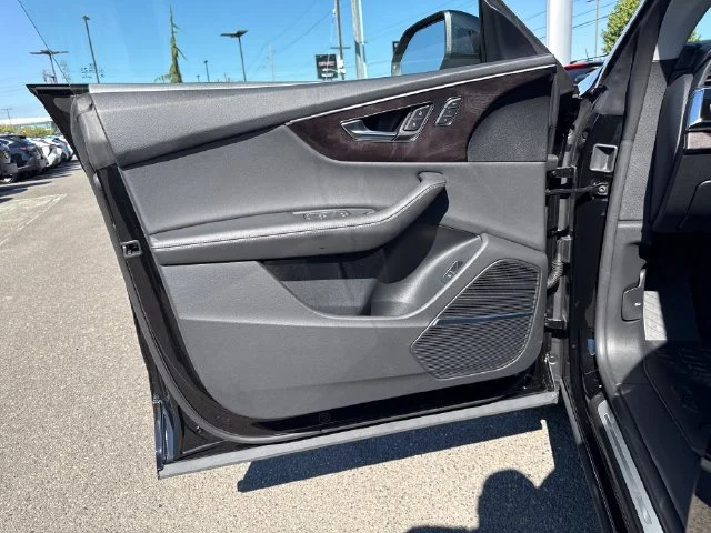 2023 Audi Q8 Premium Plus - Photo 15
