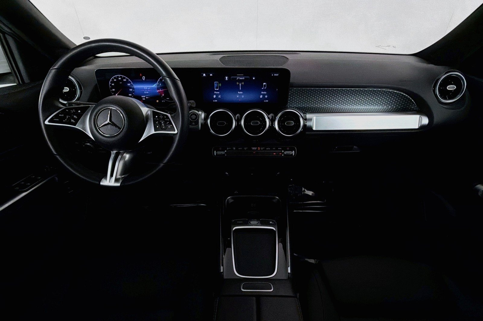 Certified Used 2026 Polar White Mercedes-Benz 250 image 6
