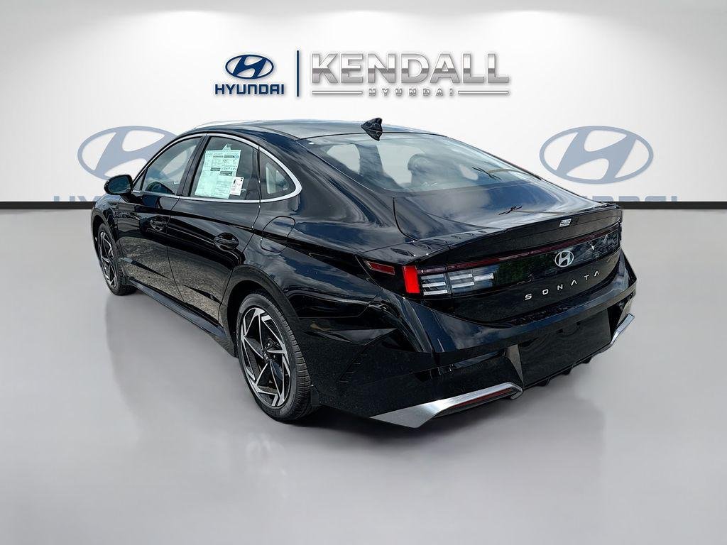 New 2026 Abyss Black Hyundai SEL Sport image 4