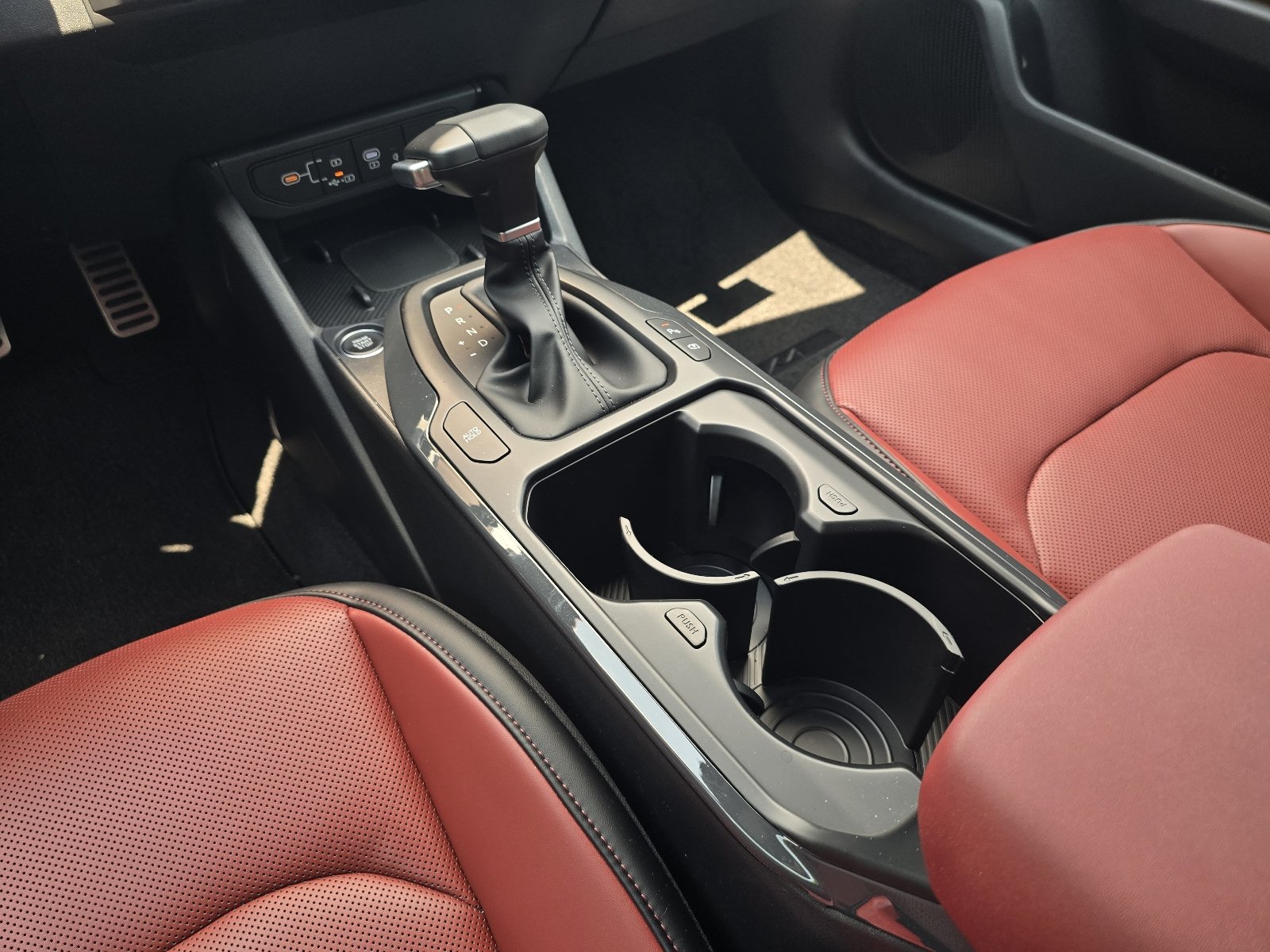 New 2026 Aurora Black Pearl Kia GT-Line Turbo image 9