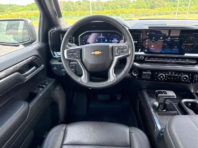 Used 2025 Black Chevrolet LTZ image 16