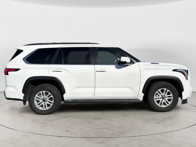 Used 2026 Ice Toyota SR5 image 4