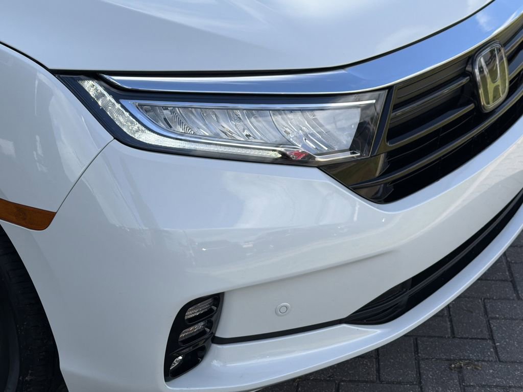 Used 2022 White Honda Elite image 8