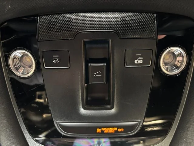 Used 2024 Wolf Gray Kia X-Line image 23