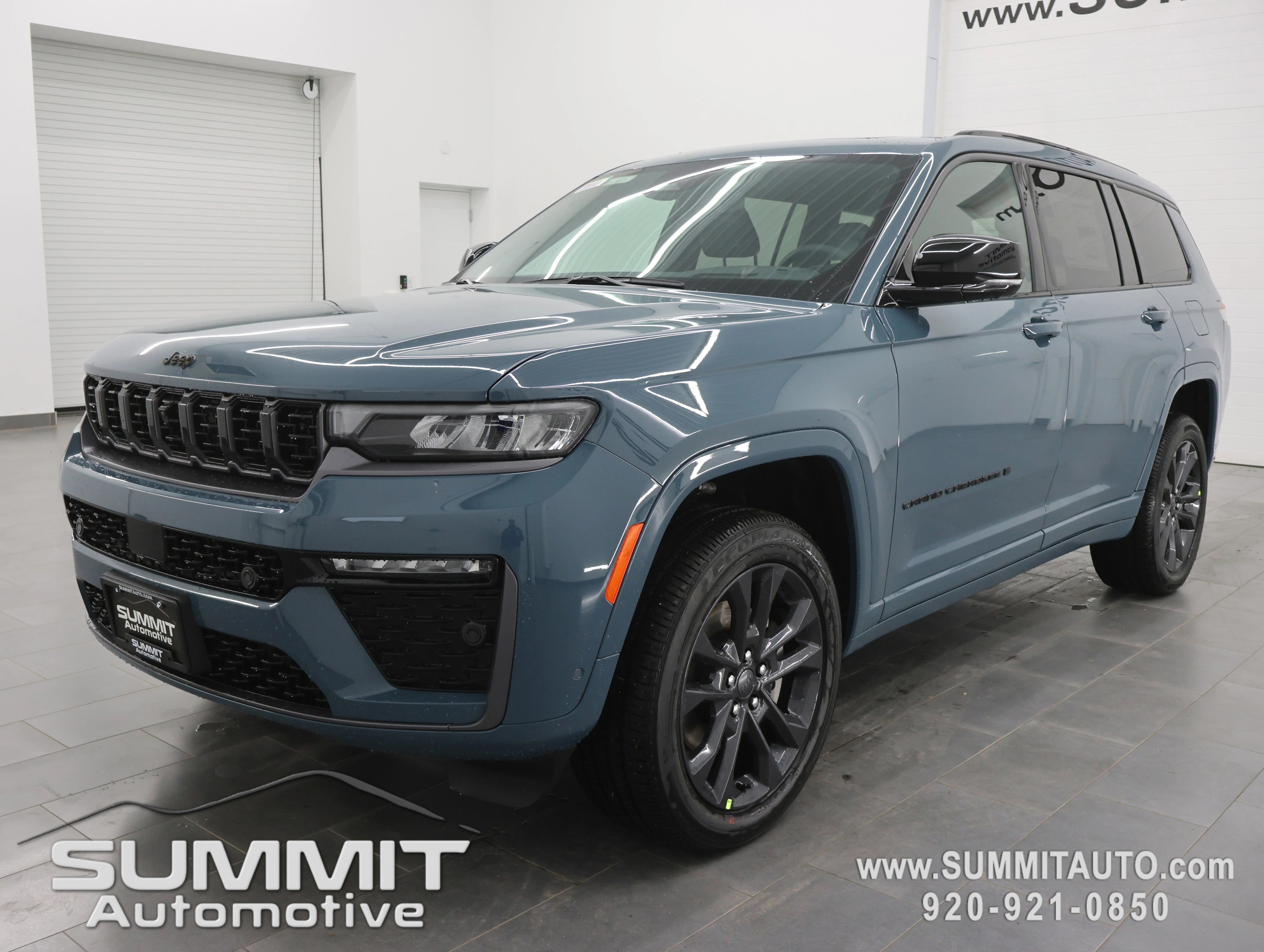 New 2026 Steel Blue Exterior Paint Jeep Limited image 7