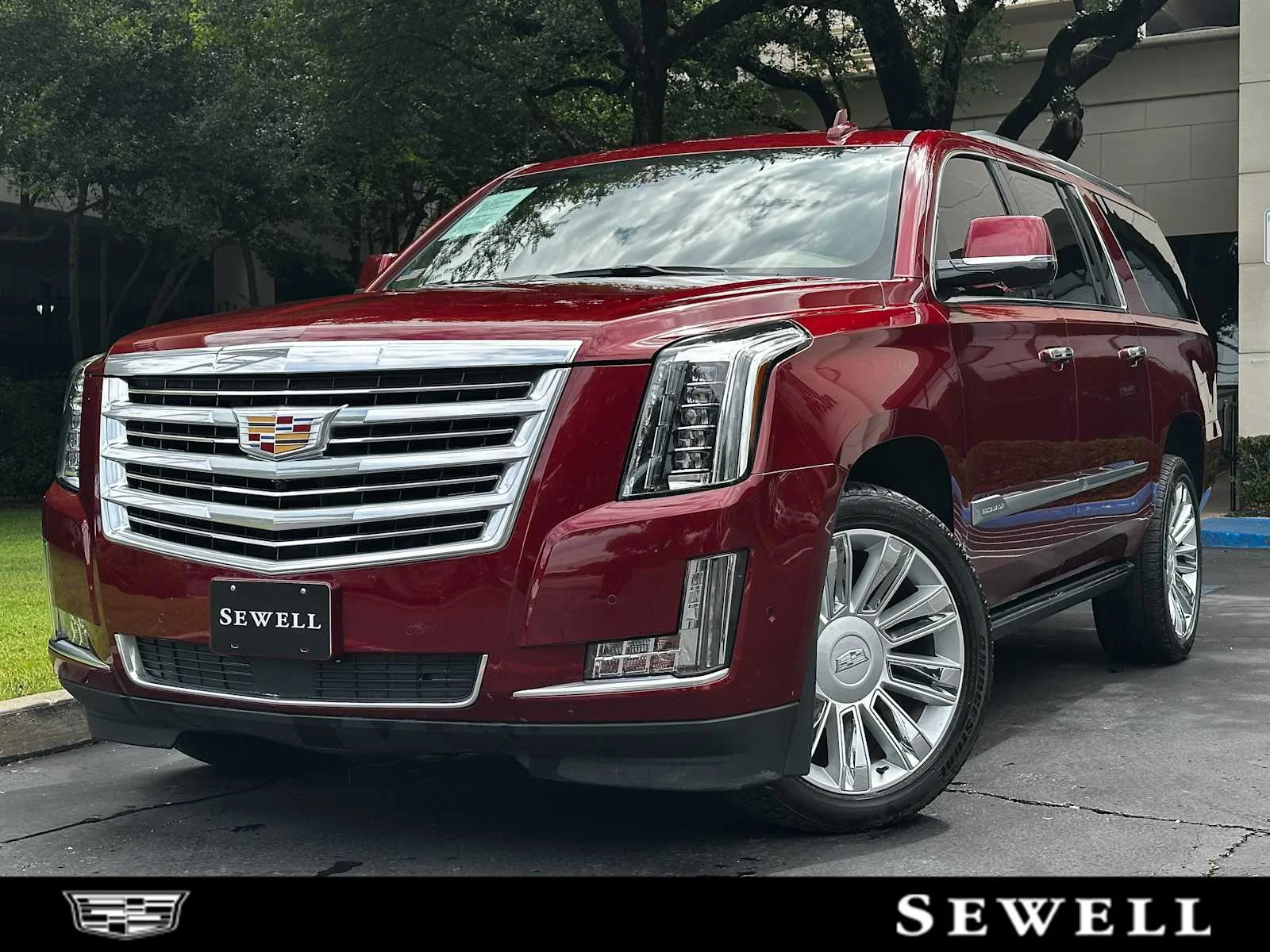 2020 Cadillac Escalade ESV AWD Platinum's photo