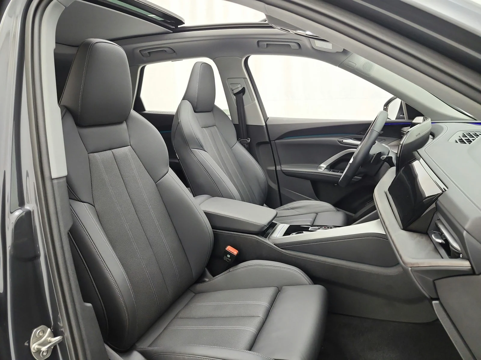 Used 2025 Tambora Gray Metallic Audi Premium Plus image 20