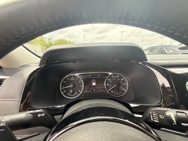 Used 2024 Red Nissan SL image 15