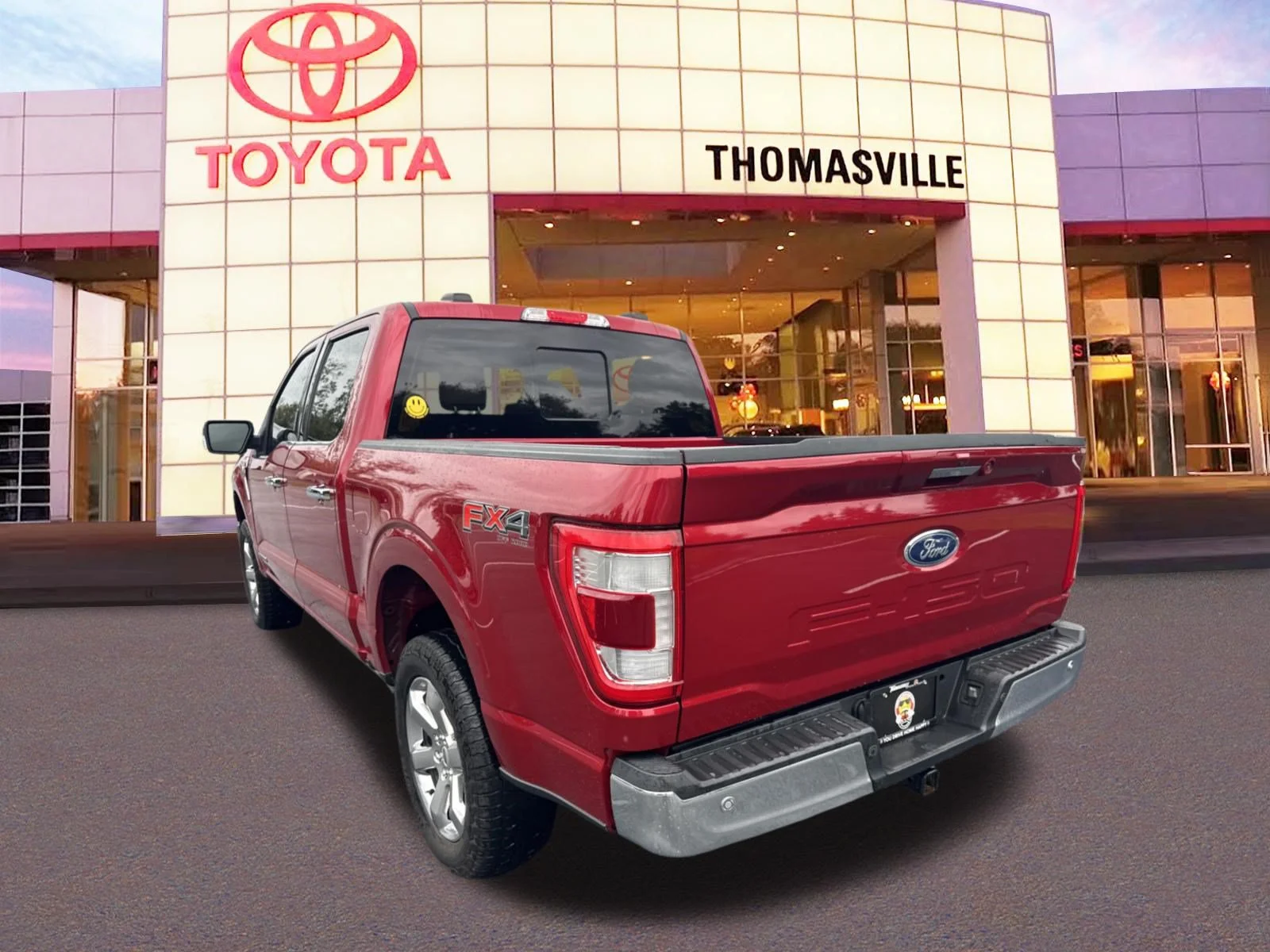 Used 2023 Red Metallic Ford Lariat image 7