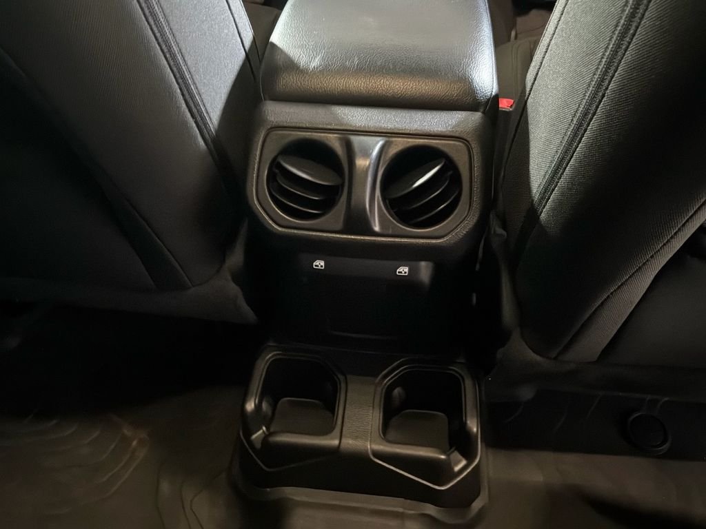 Used 2020 Gray Jeep Unlimited Sport S image 21