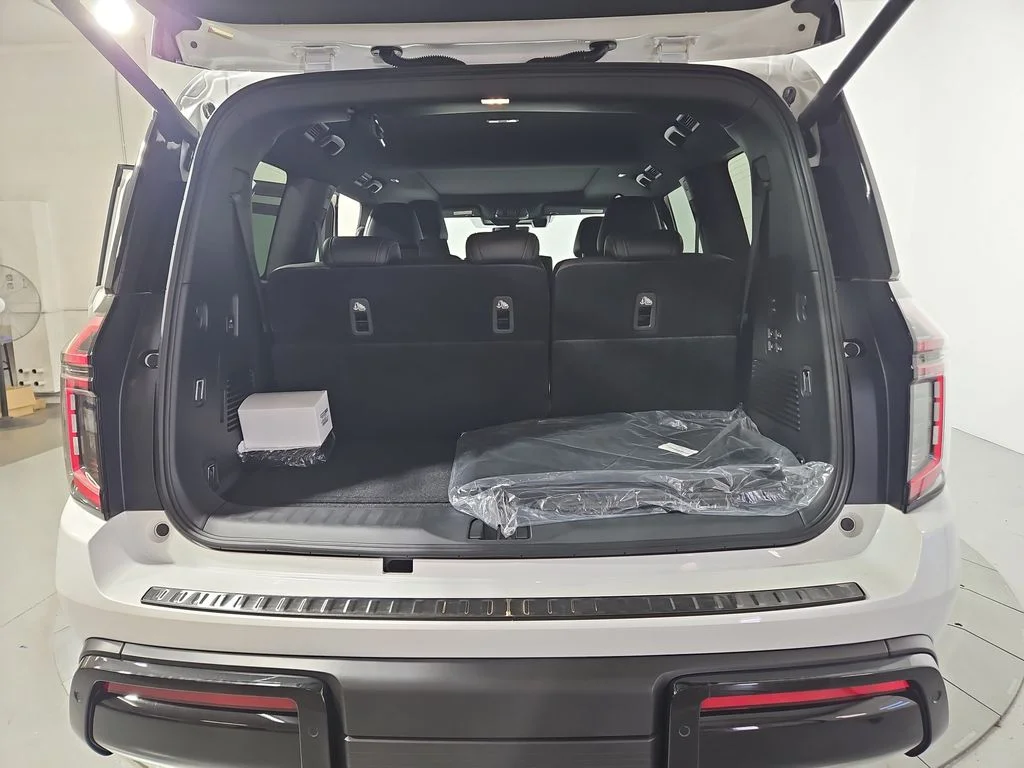 2026 Nissan Armada PRO-4X - Photo 22
