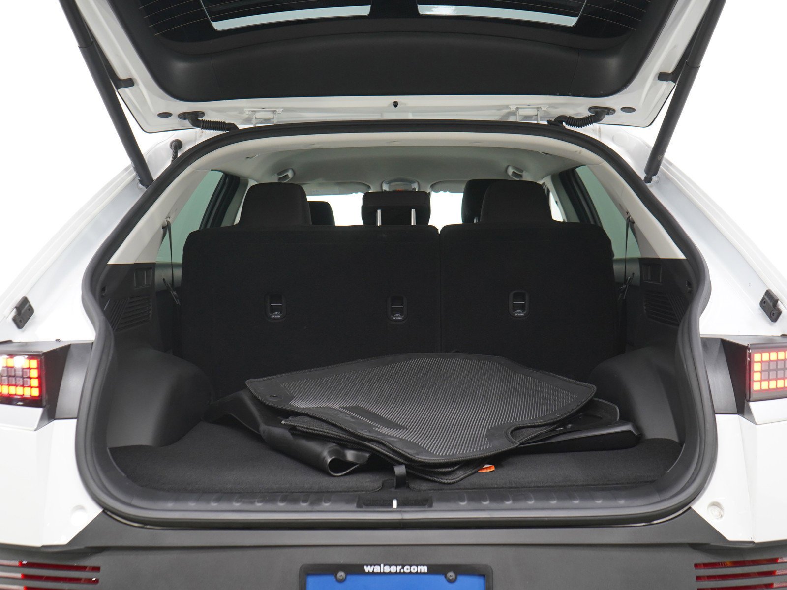 2024 Hyundai IONIQ 5 SEL - Photo 17