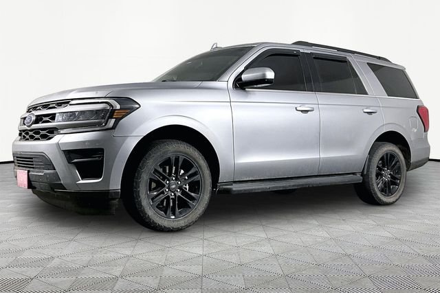 2022 Ford Expedition XLT's photo