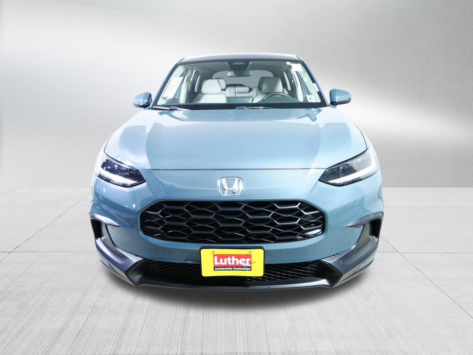 Used 2024 Honda HR-V LX with VIN 3CZRZ2H33RM704981 for sale in Brooklyn Center, Minnesota