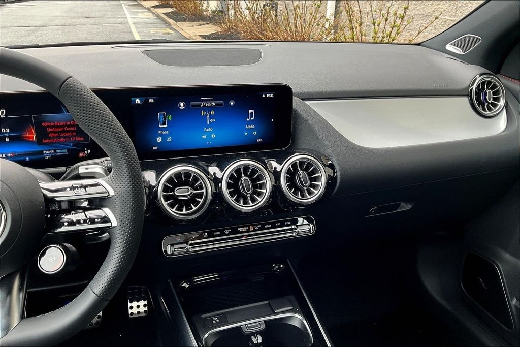 New 2026 Mountain Grey Metallic Mercedes-Benz GLA 35 AMG® image 7