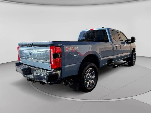 Used 2023 Antimatter Blue Metallic Ford King Ranch image 5