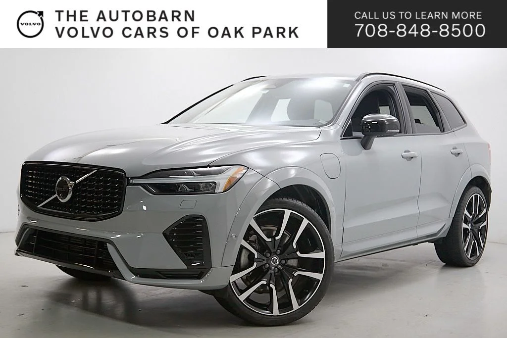 2024 Volvo XC60 T8 Ultimate Dark Theme AWD's photo