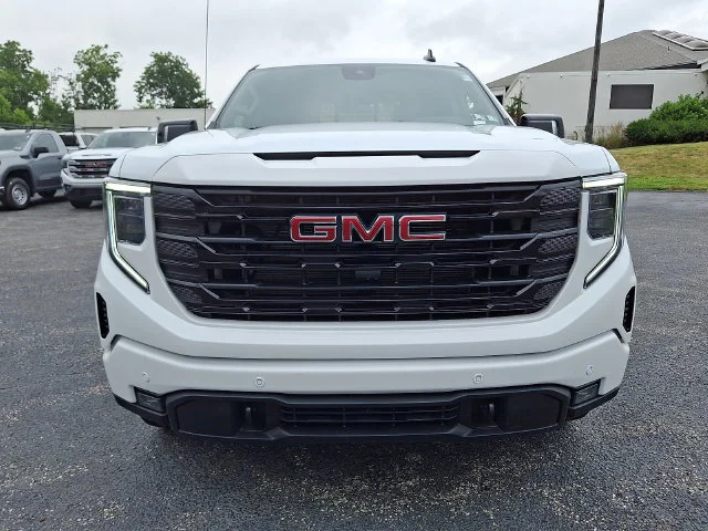 New 2026 Summit White GMC Elevation image 2