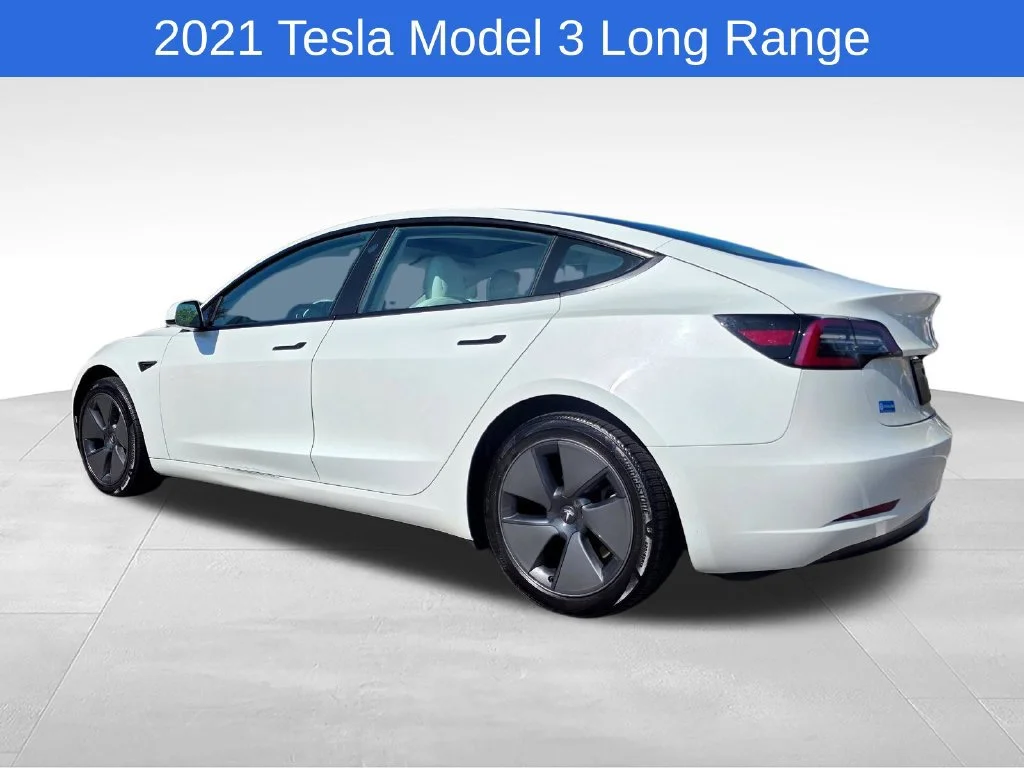 Used 2021  Tesla Long Range image 5