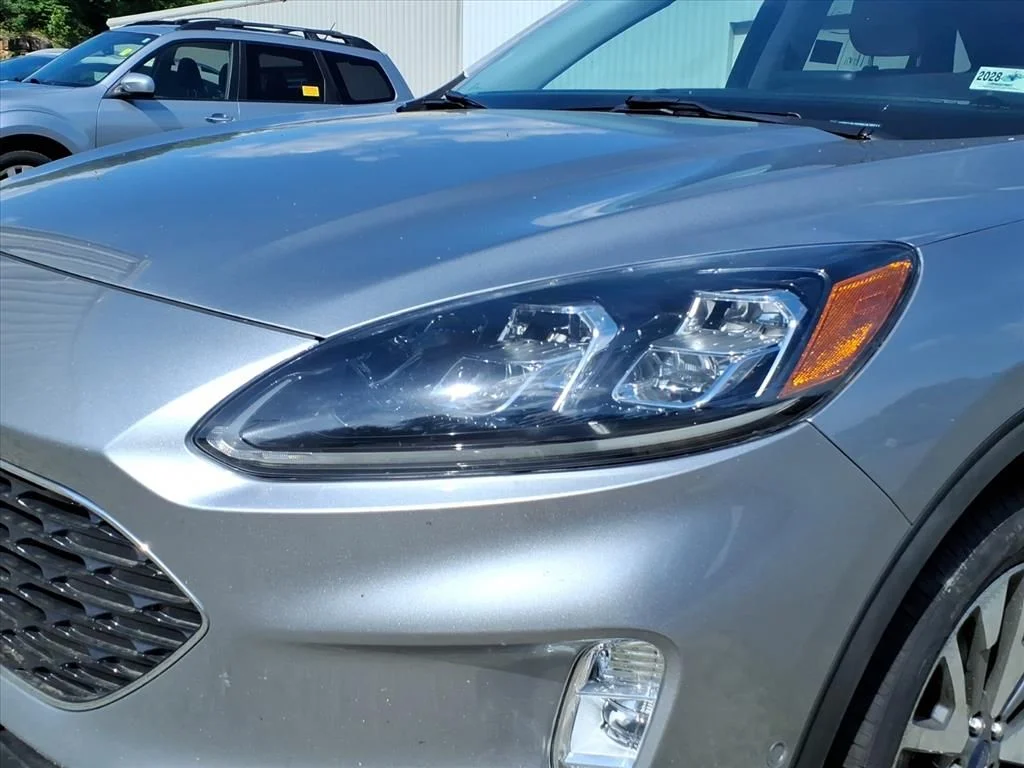 Used 2021 Silver Ford Titanium image 5
