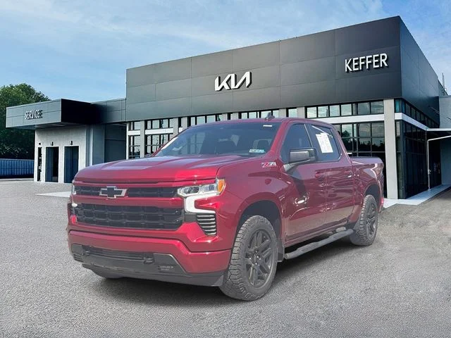 Used 2023 Red Chevrolet RST image 4