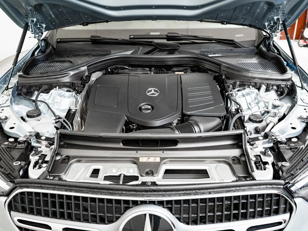 New 2026 Cirrus Silver Metallic Mercedes-Benz GLC 300 image 45