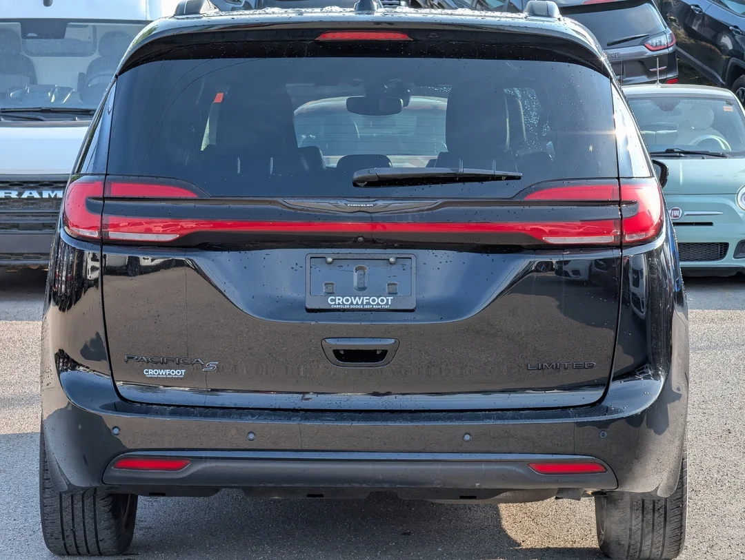 Certified Used 2025 Black Chrysler Limited - - FWD - Nappa Leather - Blind Spot - Full Sunroof - Remote Start & More! image 7