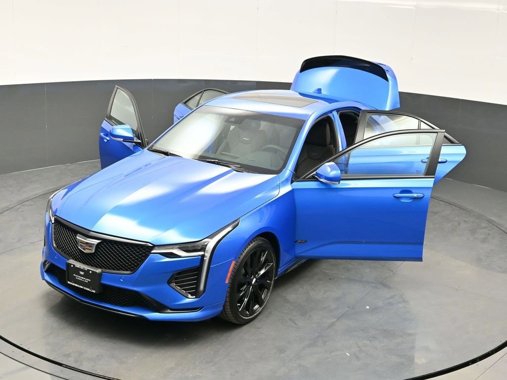 2025 Cadillac CT4 V-Series - Photo 35